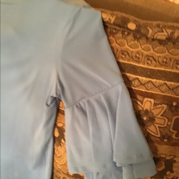 Grace Elementals NWOT med Baby Blue Ladies top - Picture 5 of 5